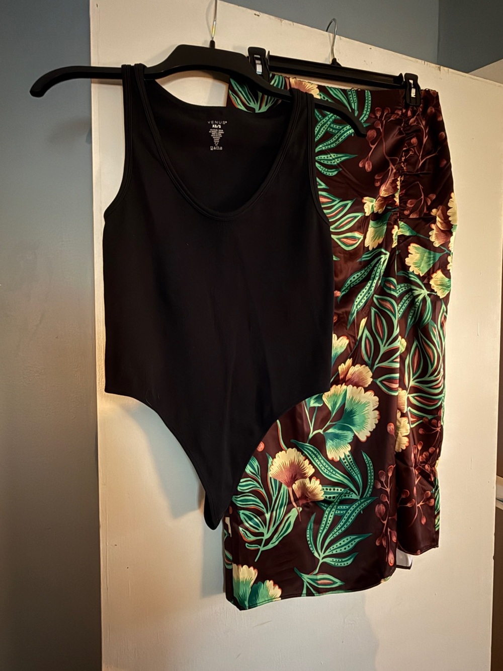 VENUS Black Bodysuit with Brown Floral Satin Skirt